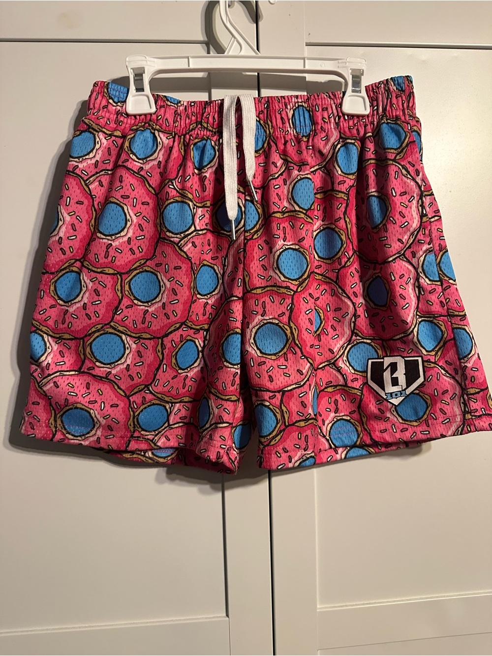 B101 Apparel Boys XL Pink/Blue Donut Mesh Athletic Shorts Drawstring Waist